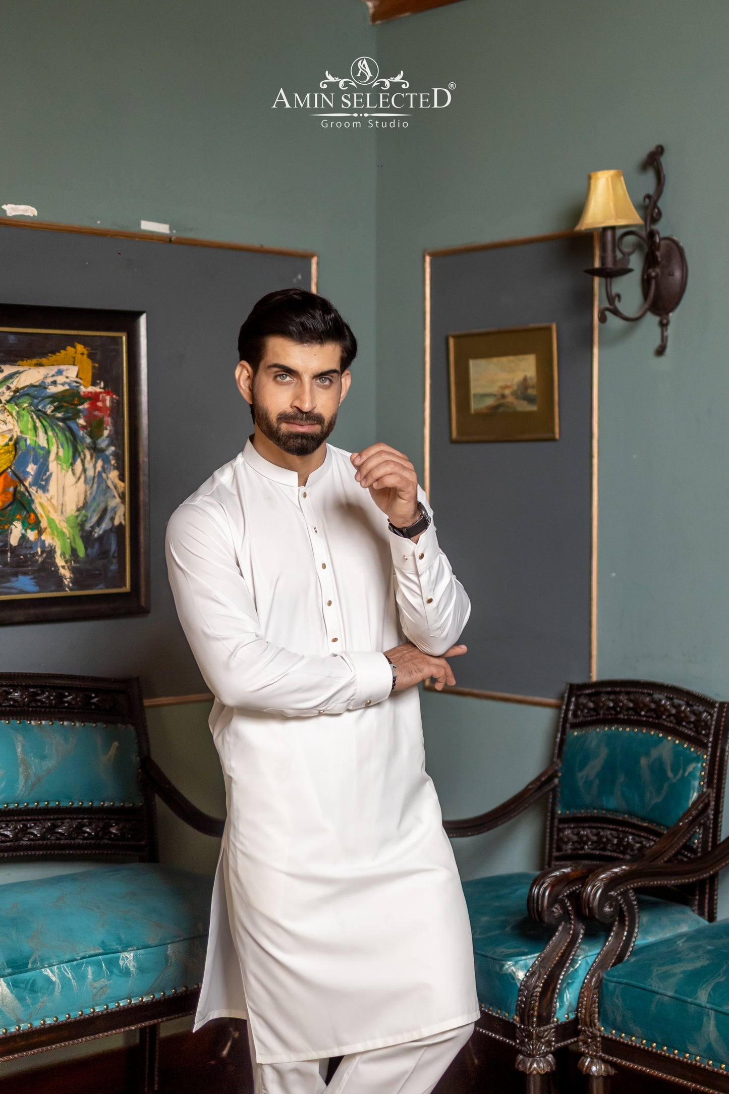 Premium Pristine White Kurta with Gold-Tone Accents - Amin Selected