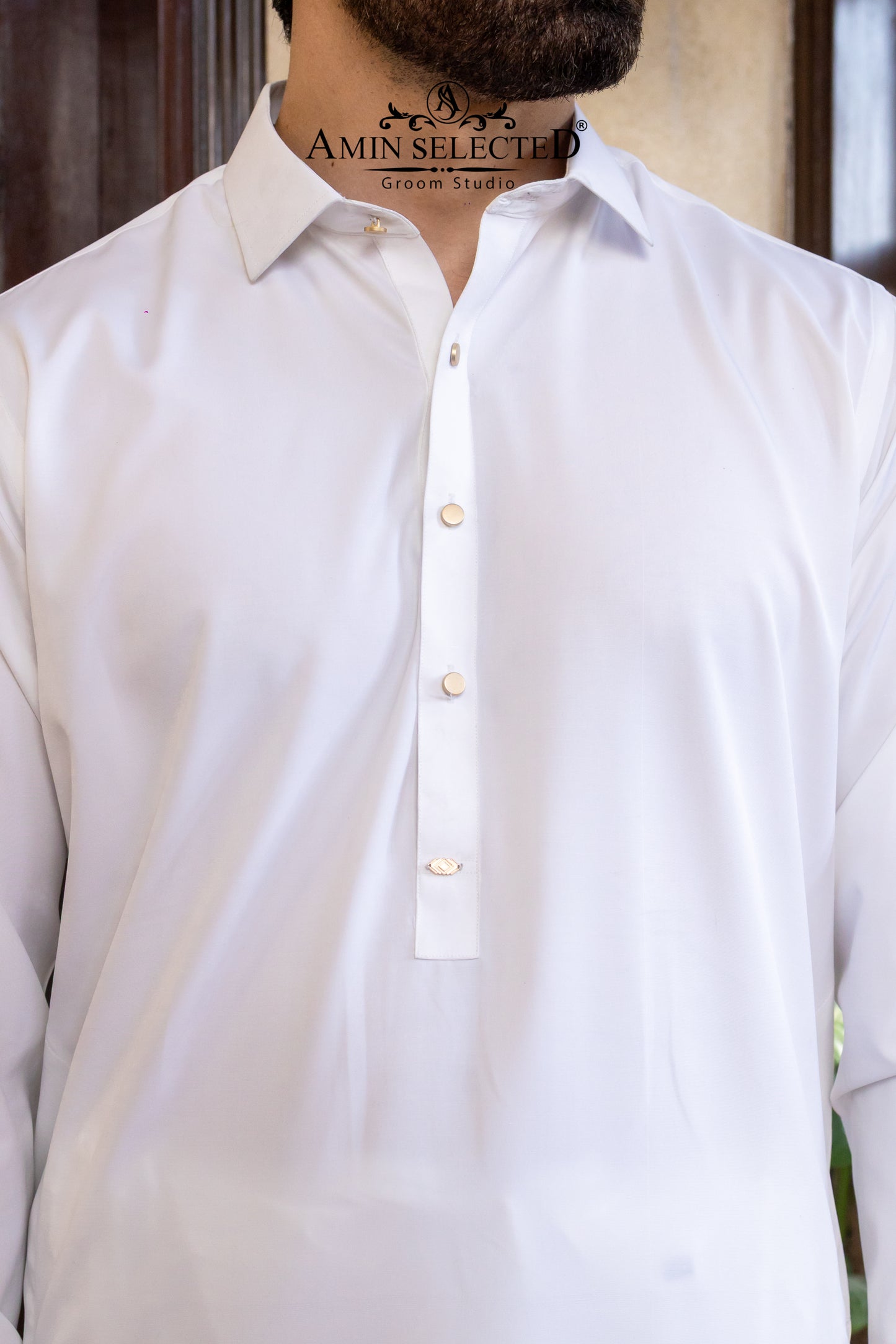 Premium Pristine White Classic Collar Kurta with Gold Accents - Amin Selected