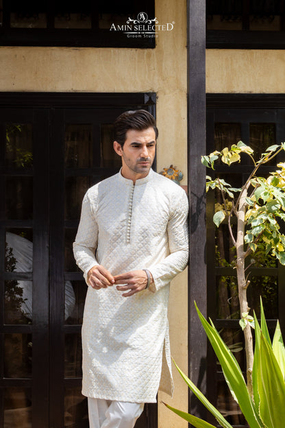 AK 06 OFF-WHITE EMBROIDERED KURTA PAJAMA - Amin Selected 