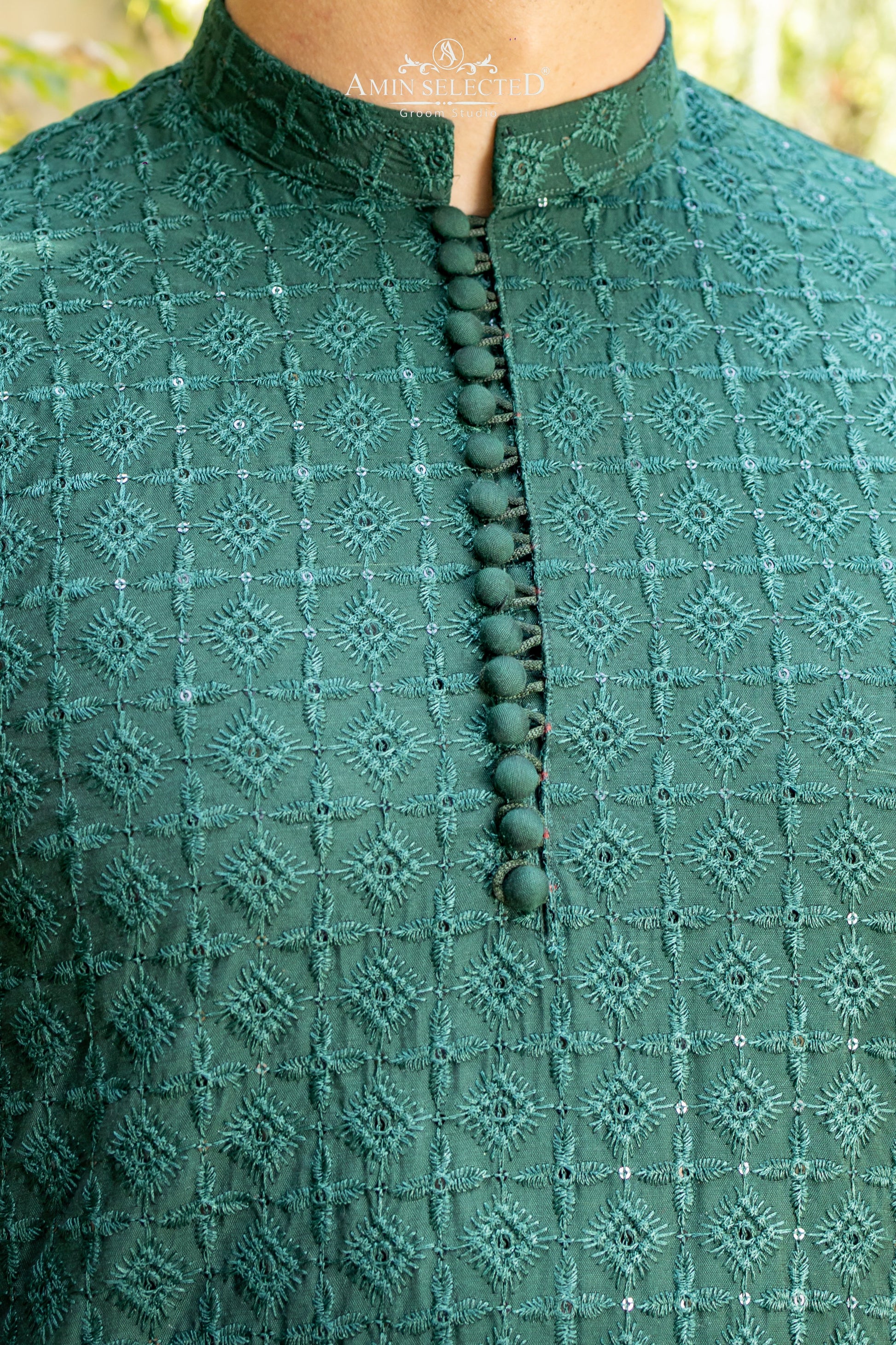 AK 04 BOTTLE GREEN EMBROIDERED KURTA PAJAMA - Amin Selected 