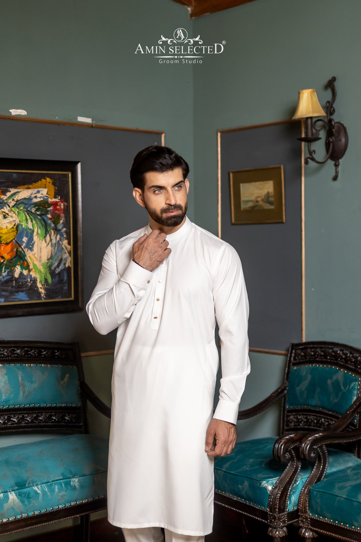 Premium Pristine White Kurta with Gold-Tone Accents - Amin Selected 
