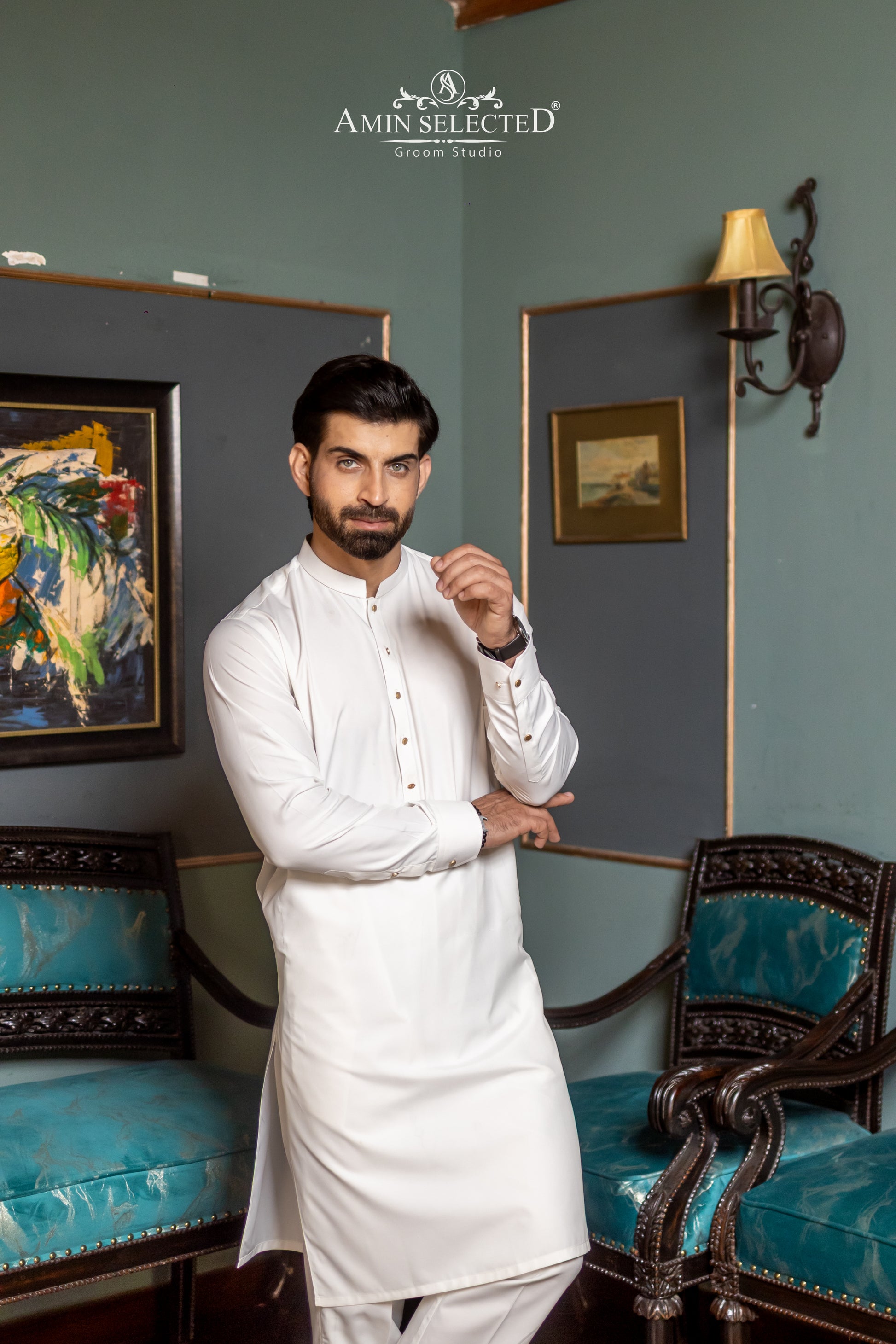 Premium Pristine White Kurta with Gold-Tone Accents - Amin Selected 