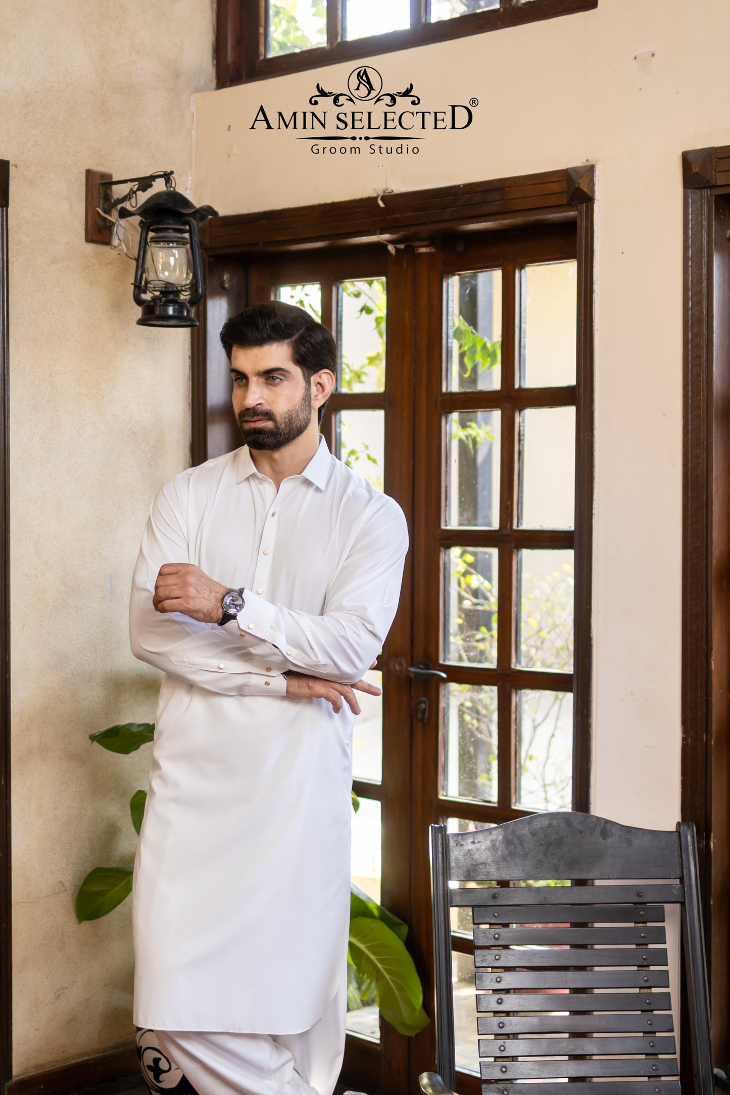 Premium Pristine White Classic Collar Kurta with Gold Accents - Amin Selected 