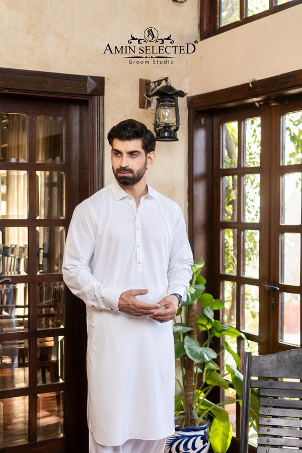 Premium Pristine White Classic Collar Kurta with Gold Accents - Amin Selected 