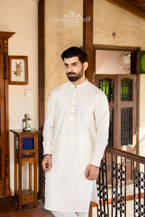 Premium Ivory Kurta with Gold-Tone Accents - Amin Selected 