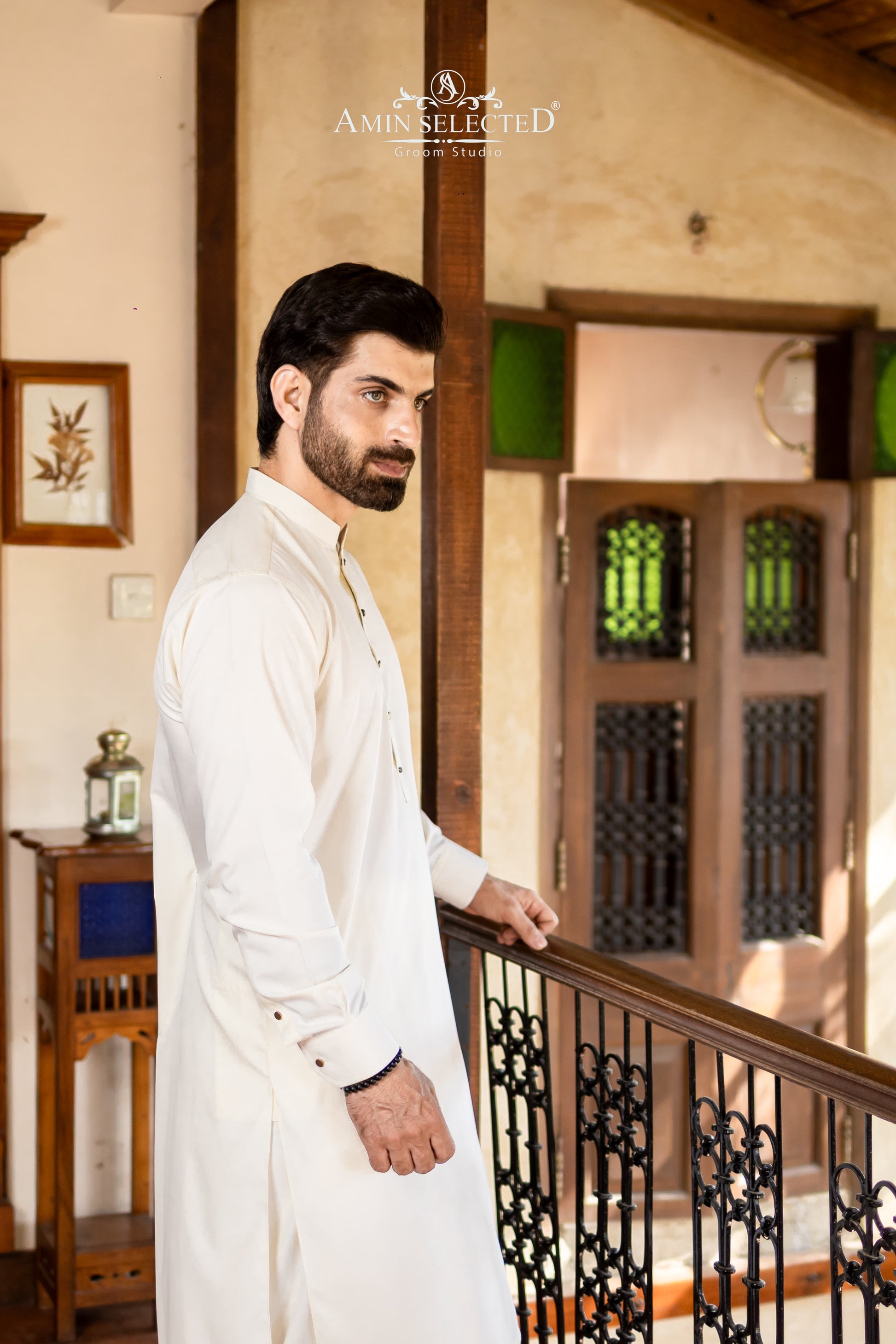 Premium Ivory Kurta with Gold-Tone Accents - Amin Selected 
