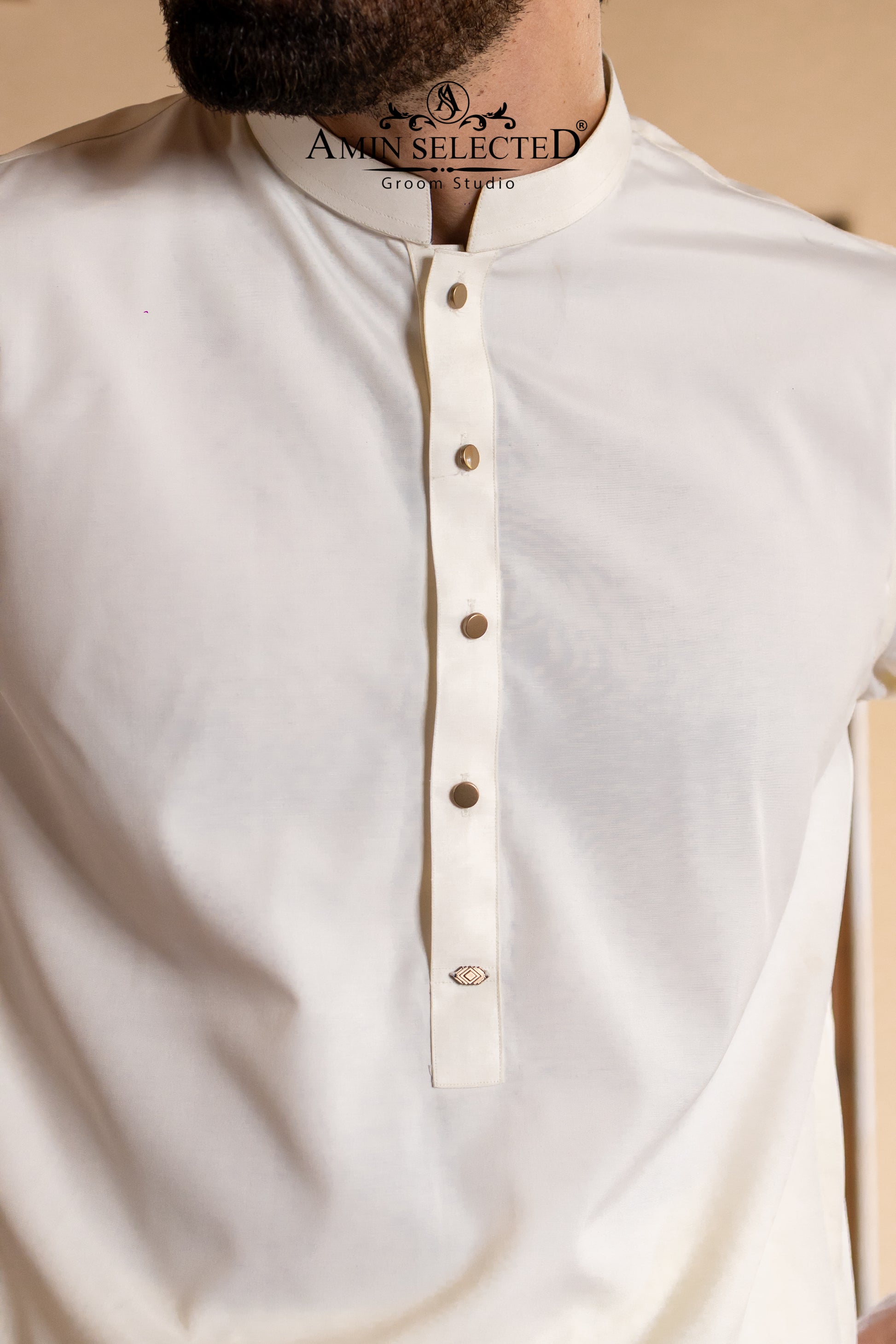 Premium Ivory Kurta with Gold-Tone Accents - Amin Selected 