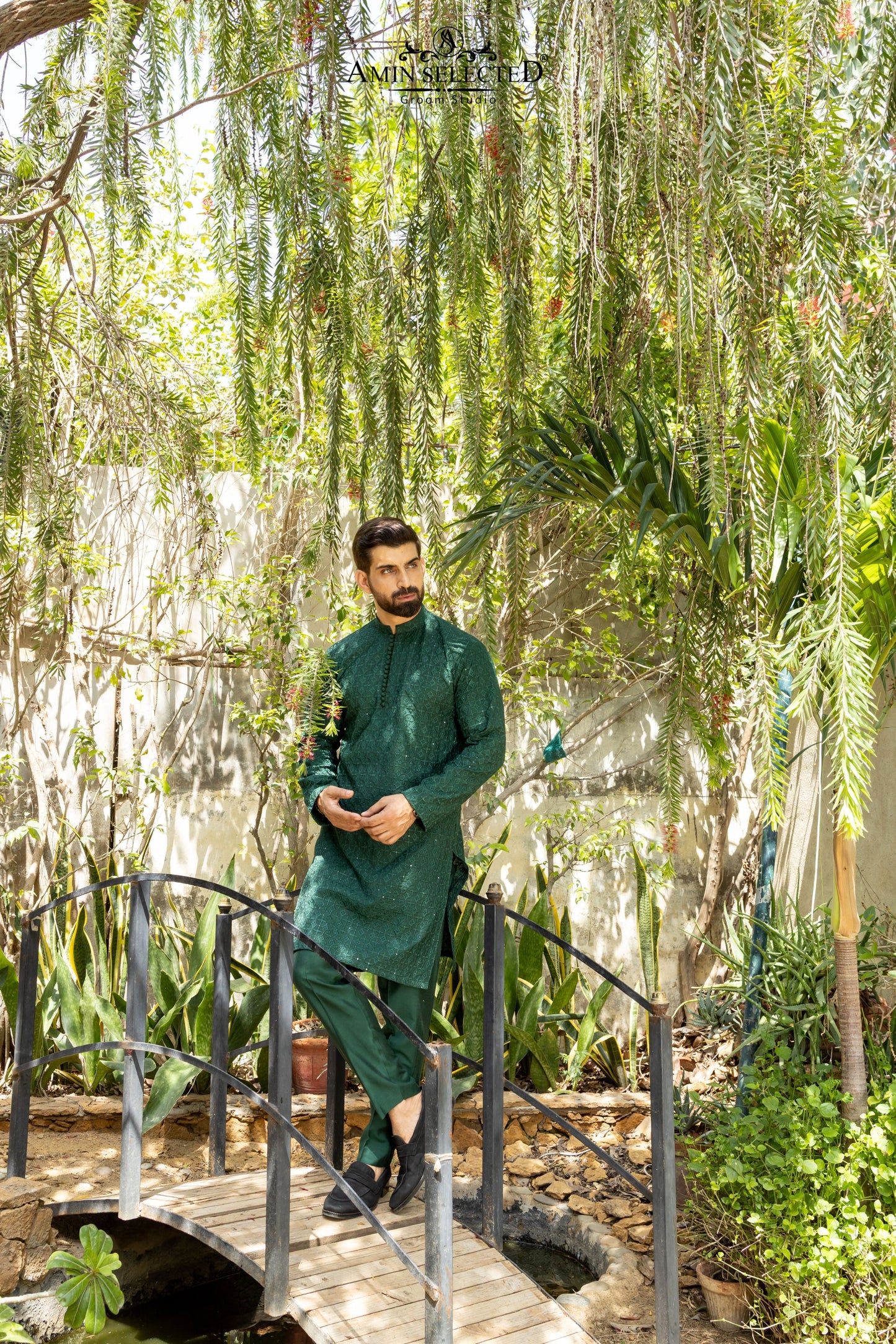 AK 04 BOTTLE GREEN EMBROIDERED KURTA PAJAMA - Amin Selected 