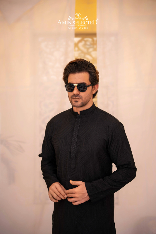 Black Embroidered Kurta Pajama - Amin Selected 